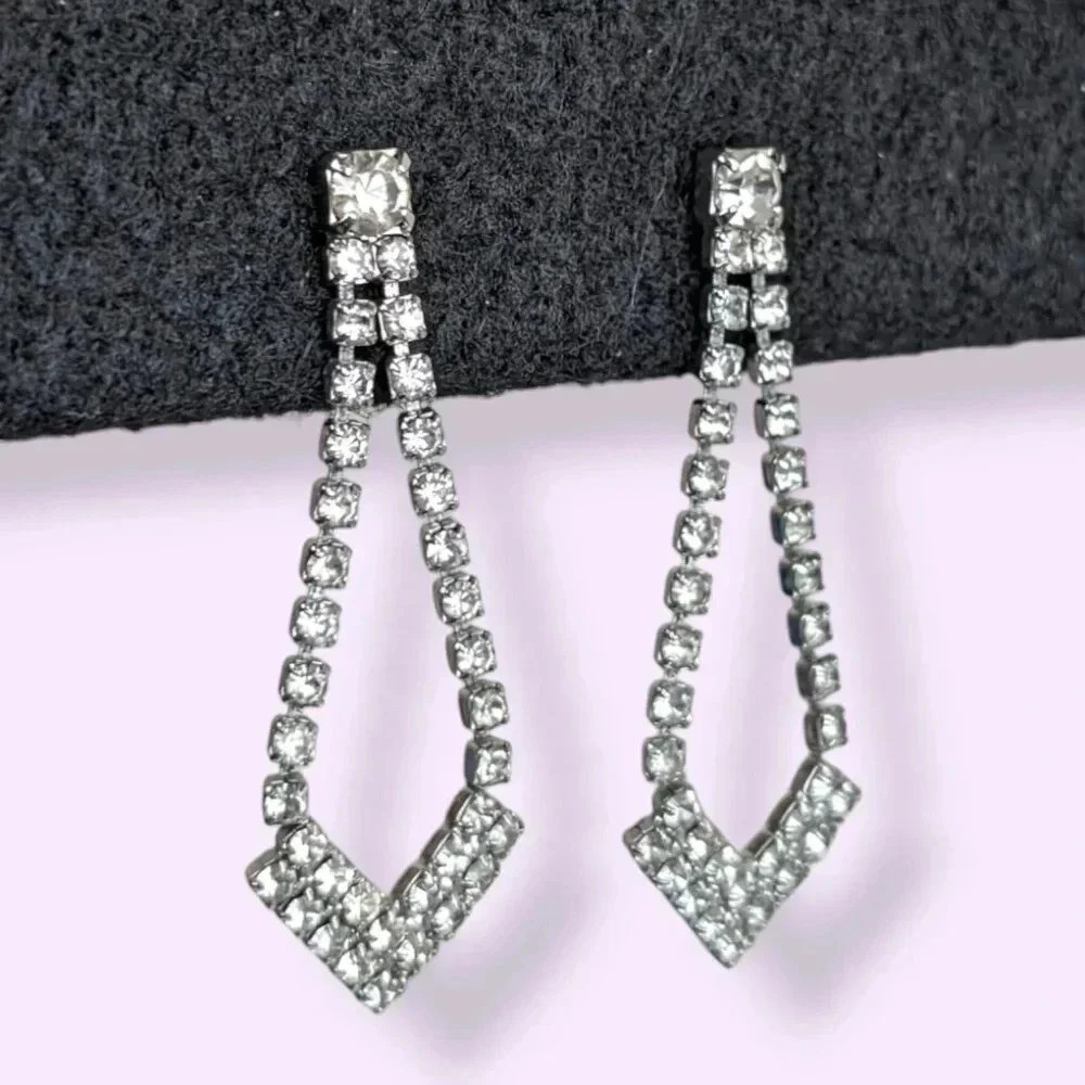 (2/$20) Vintage Dangling Rhinestone Earrings
